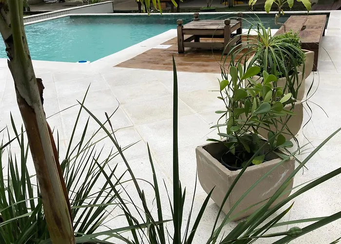 Flats Ponta Do Sape